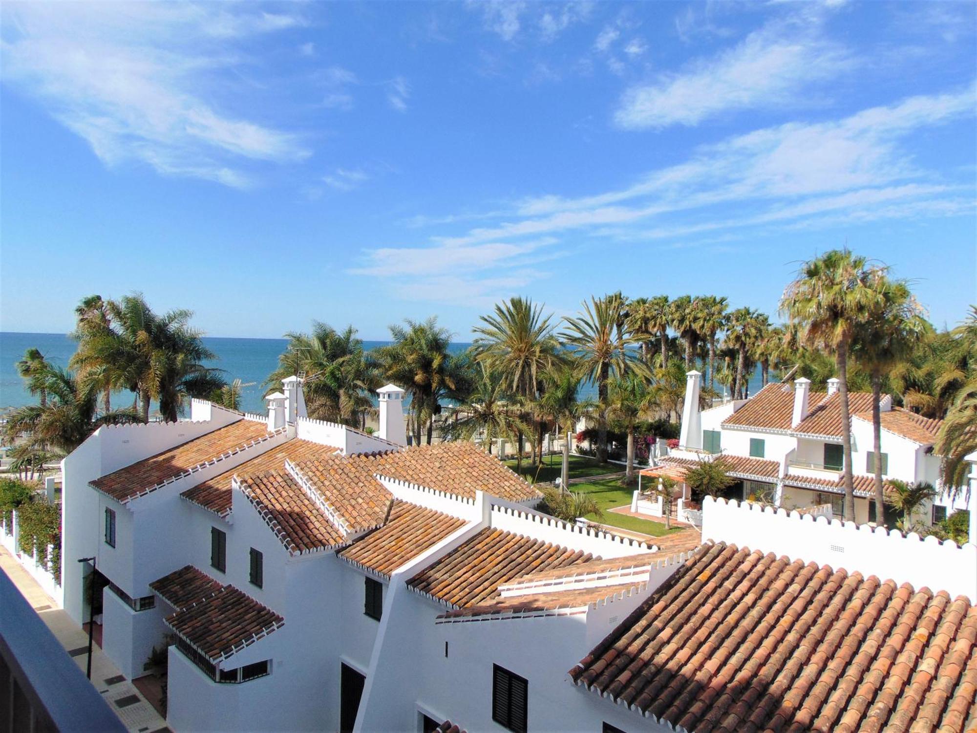Terrasol Piramides Puerto Blanco Appartement Caleta De Velez Buitenkant foto